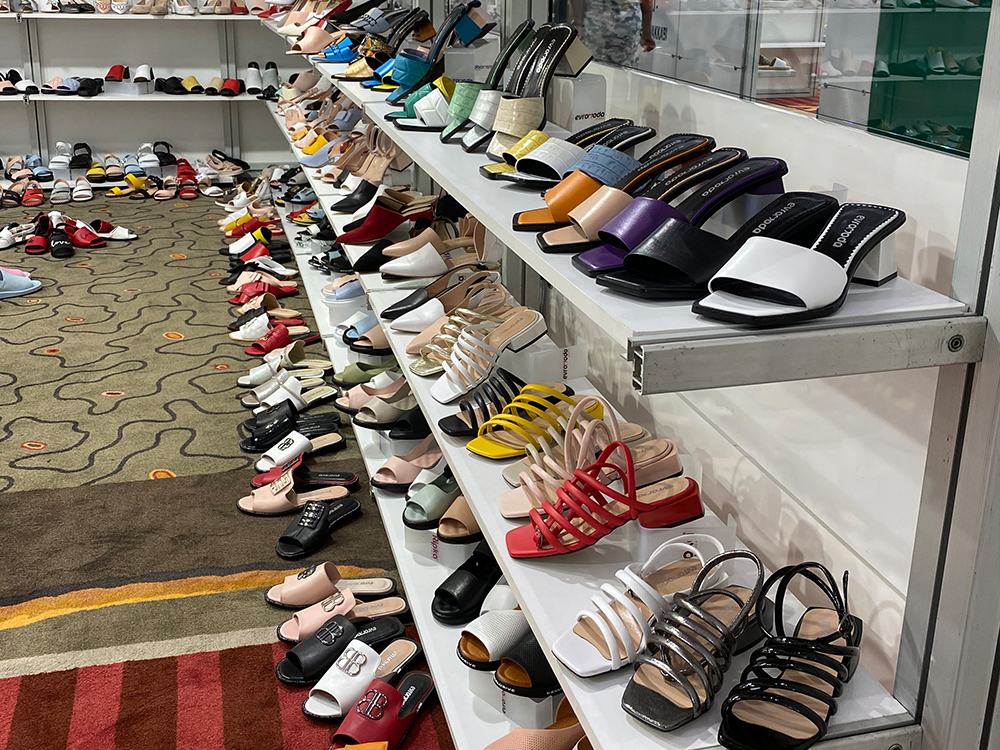 EKSPOSHOES - 11