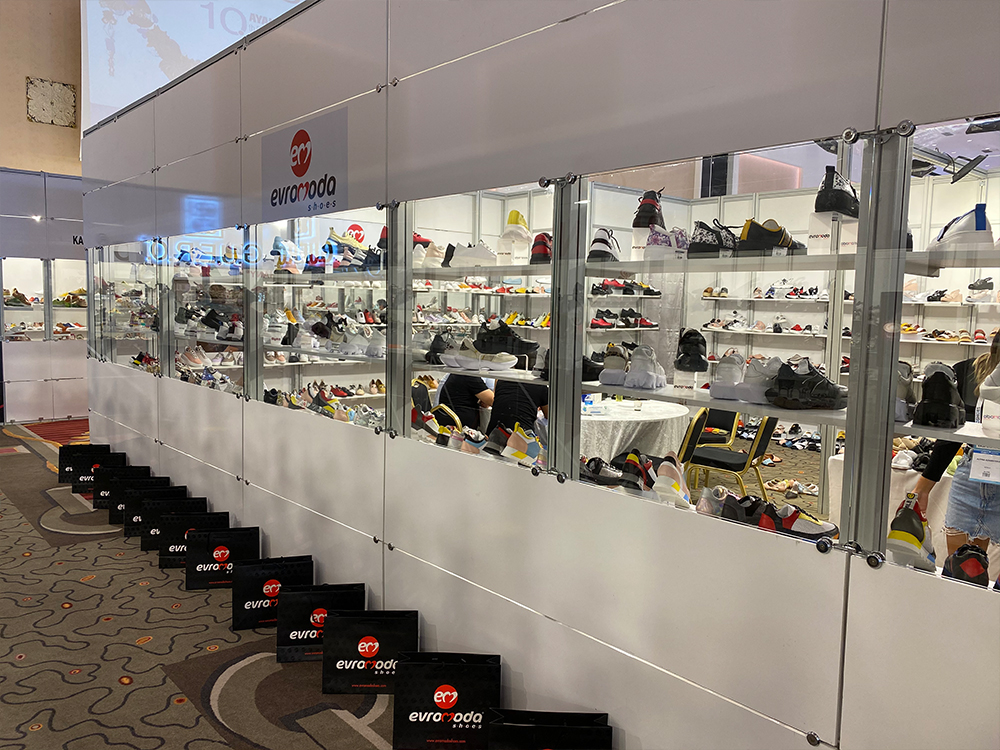 EKSPOSHOES - 2