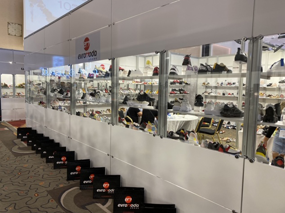 EKSPOSHOES - 3