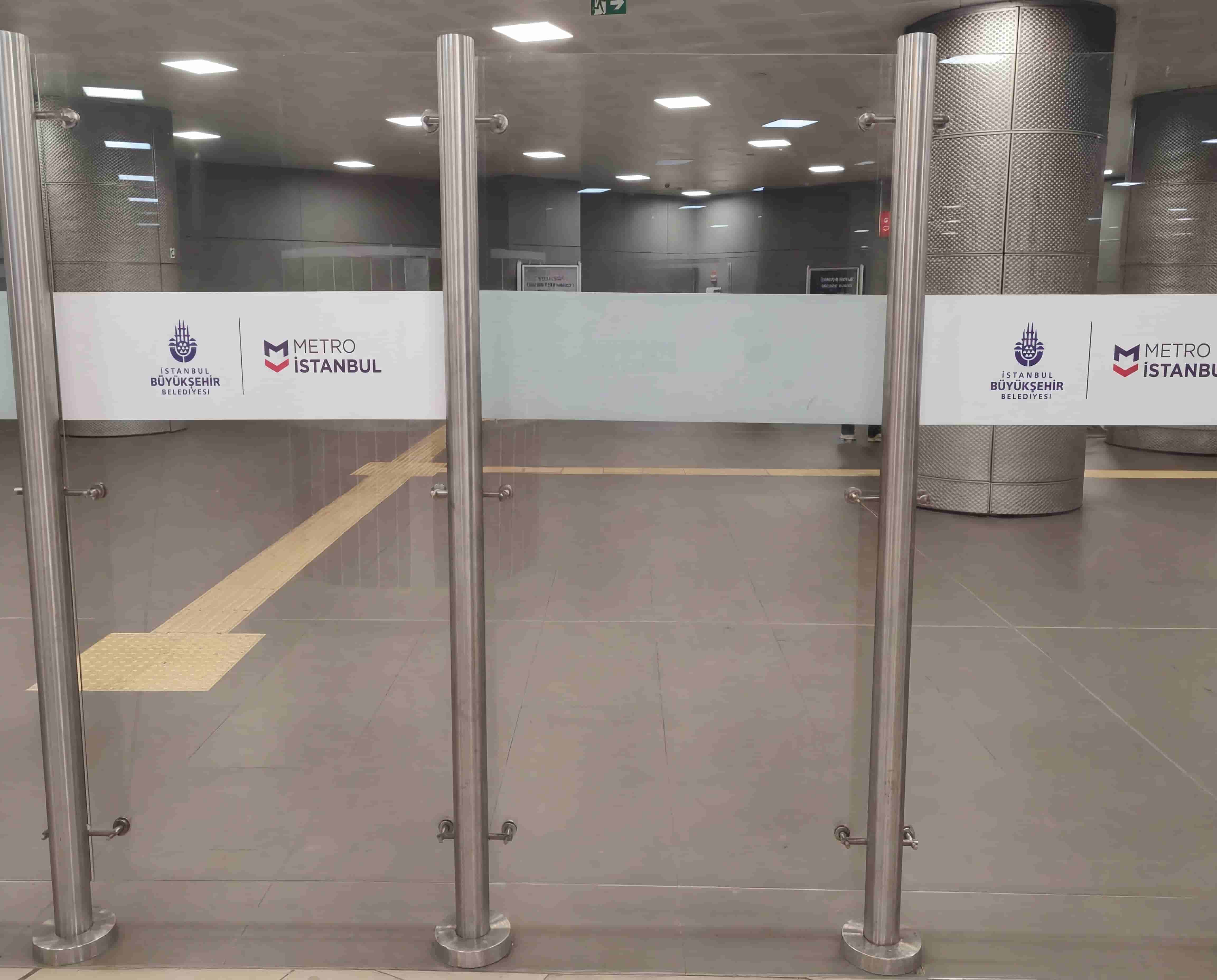 İstanbul Metro A.Ş Cam Korkuluk Sistemleri Projesi - Görsel 2